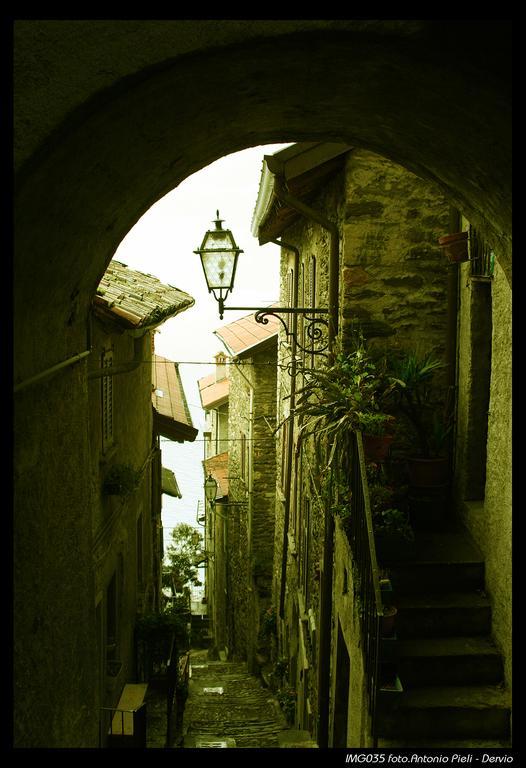 Al Castello Apartment Dervio Exterior photo