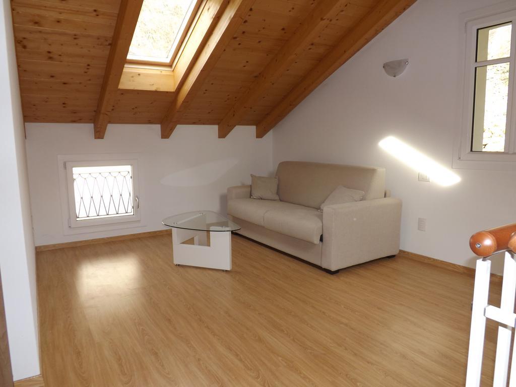 Al Castello Apartment Dervio Exterior photo